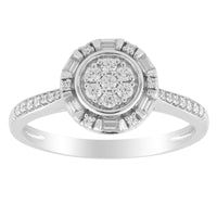 LADIES RING 0.33CT ROUND/BAGUETTE DIAMOND 10K WHITE GOLD